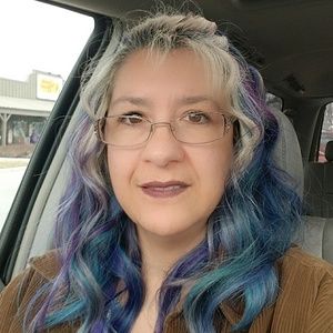 Meet your Posher, Lesa